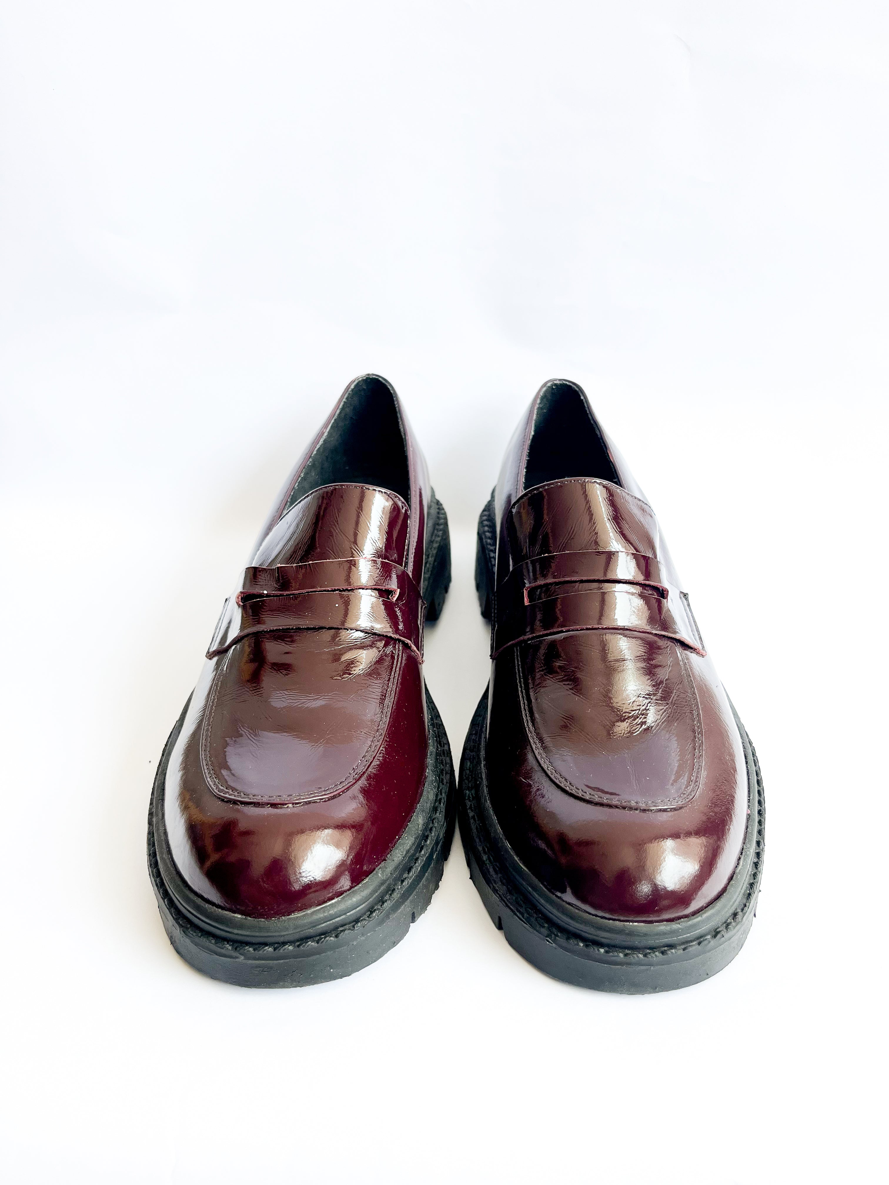 Mocasin Charol Cherry - AX