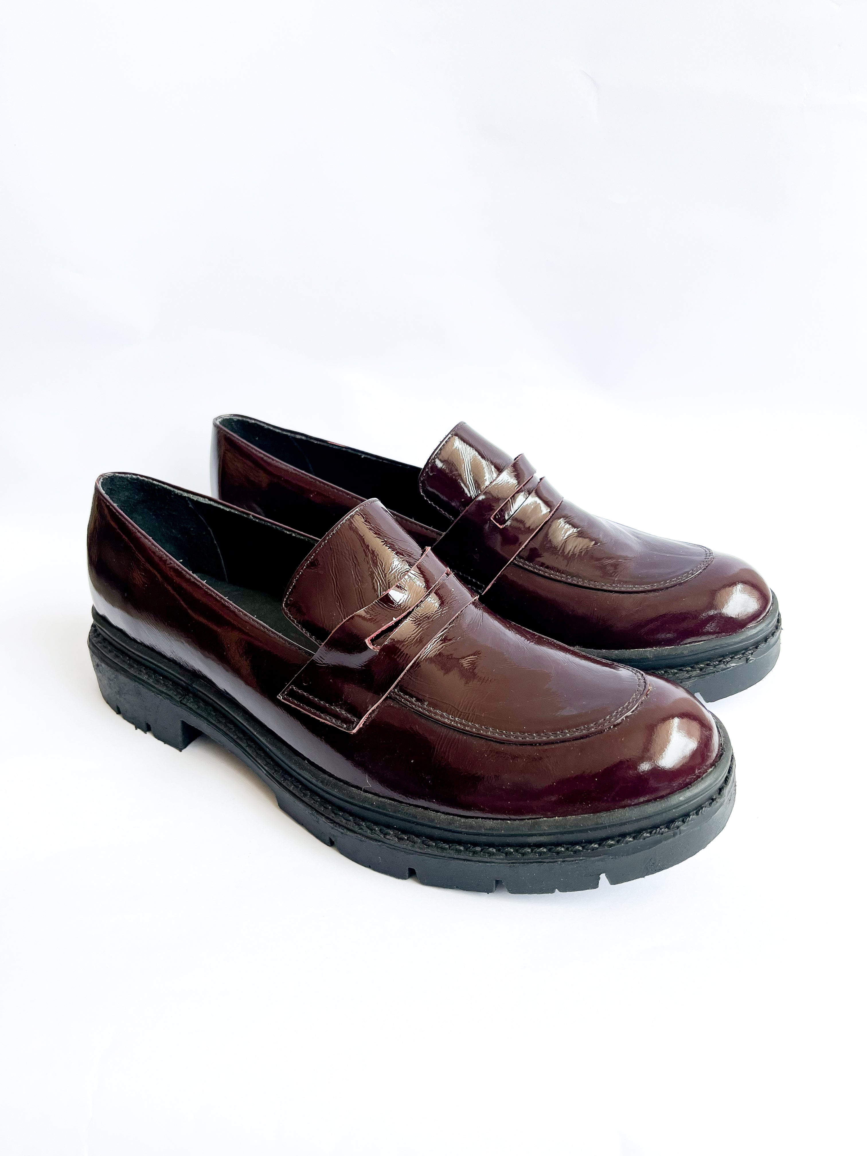 Mocasin Charol Cherry - REMATE