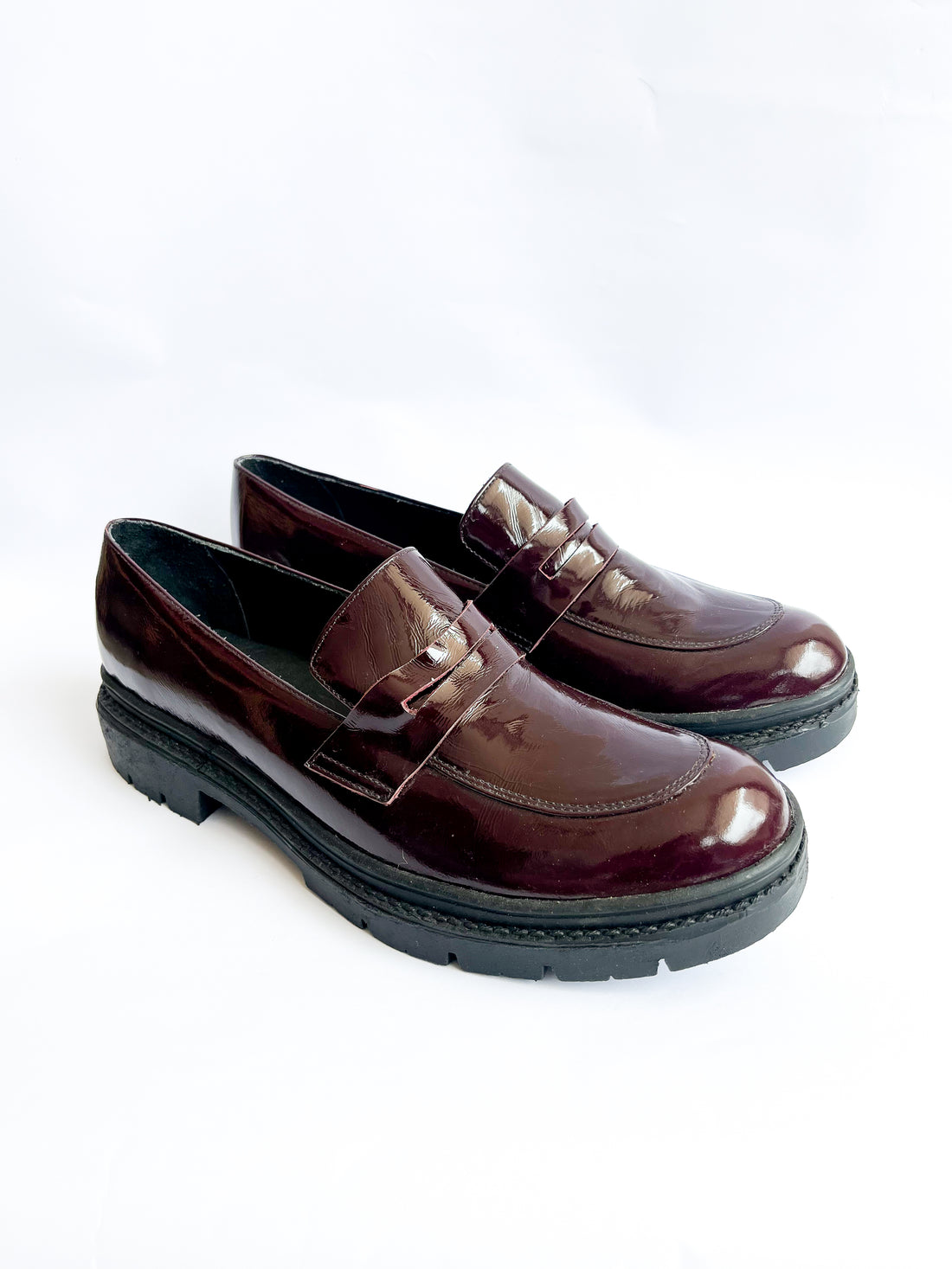 Mocasin Charol Cherry - AX