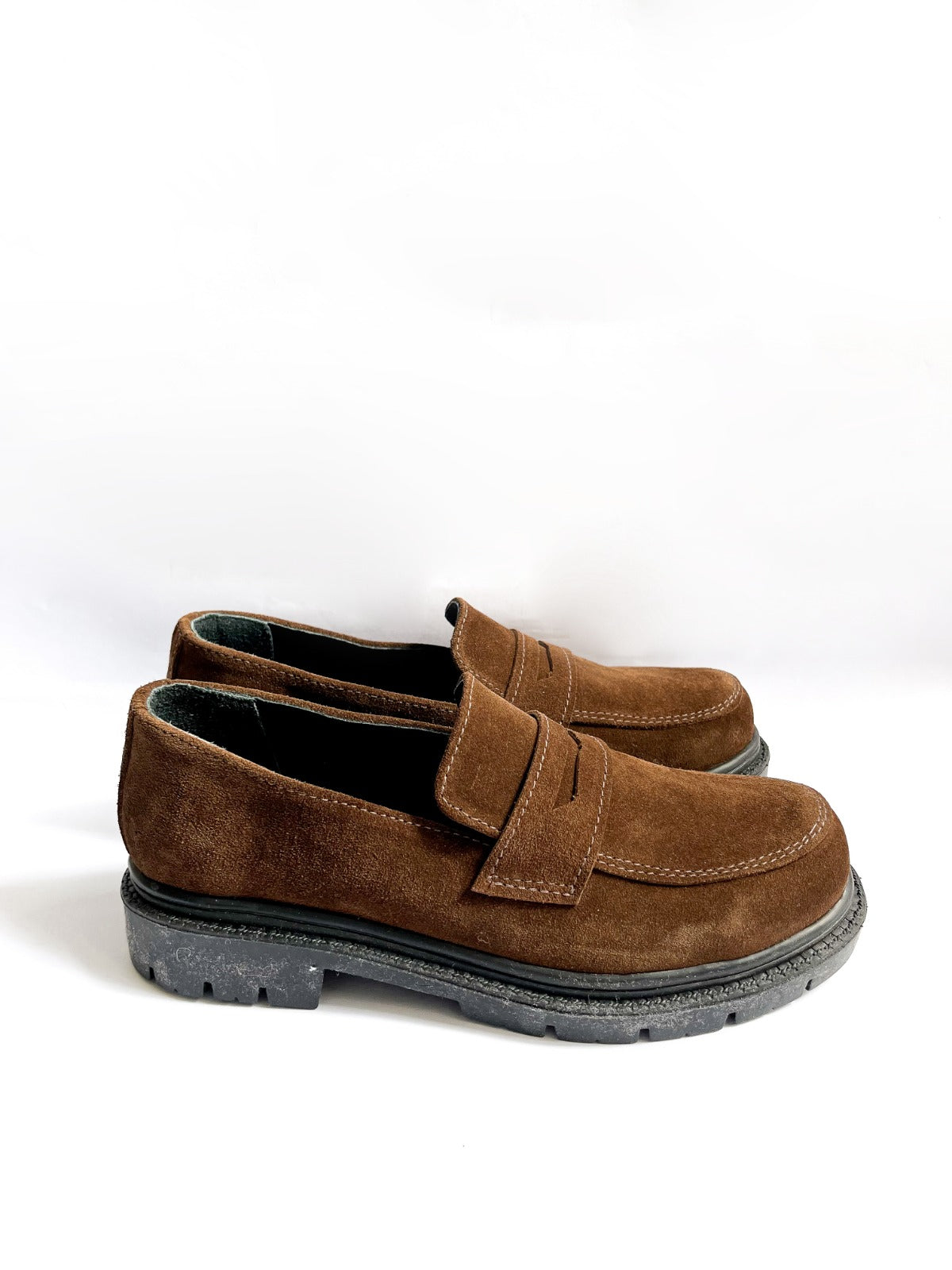 Mocasin Flat - Renobuck Chocolate - AX