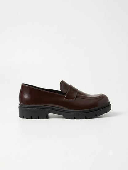 Mocasín flat Charol Coffee - REMATE